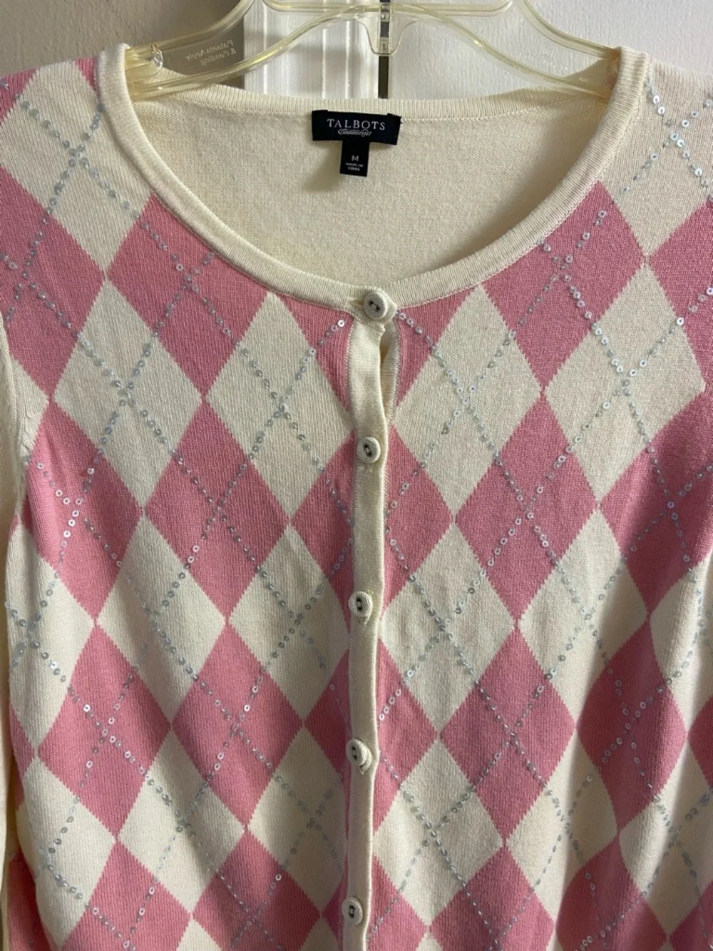 Talbots Pink & Cream Argyle Crewneck Button Cardigan sweater Medium - Picture 3 of 6